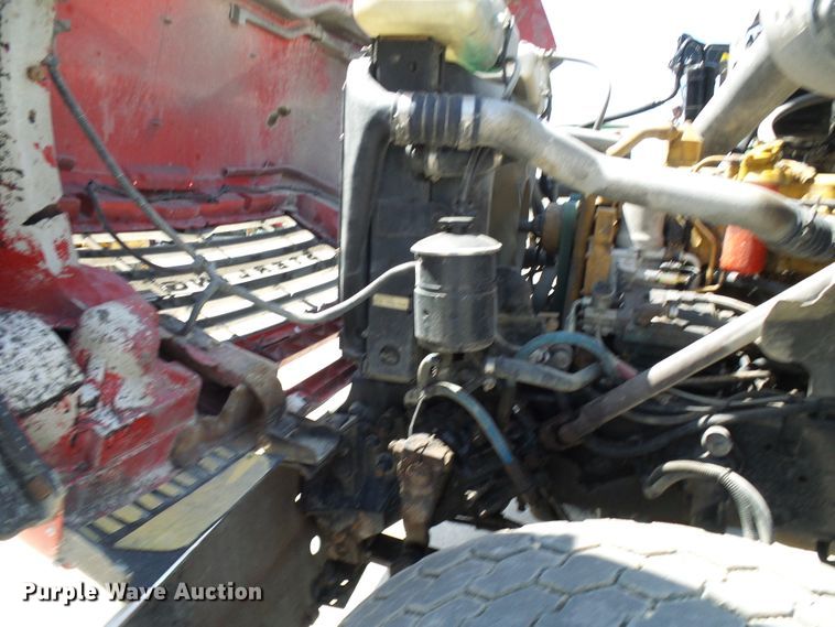 image for item DI0501 2002 Sterling L Series dump truck