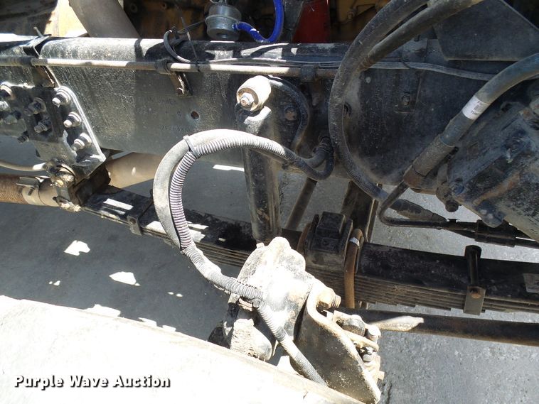 image for item DI0501 2002 Sterling L Series dump truck