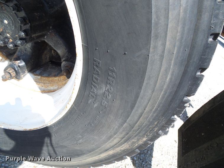 image for item DI0503 1975 Ford crane truck