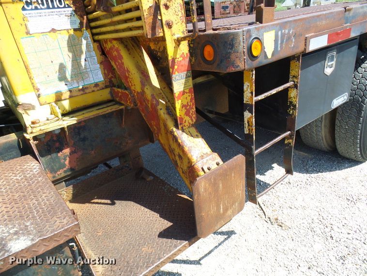image for item DI0503 1975 Ford crane truck