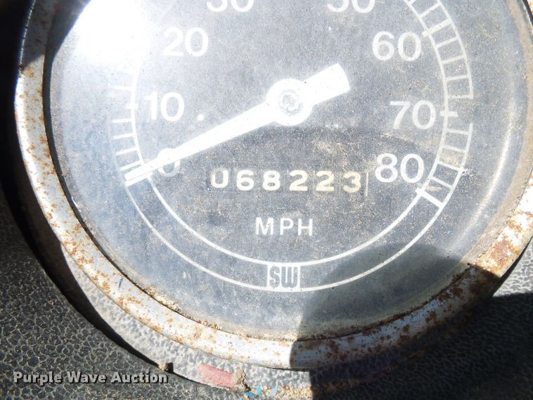 image for item DI0503 1975 Ford crane truck