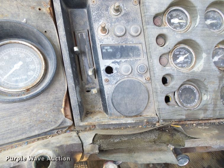 image for item DI0503 1975 Ford crane truck