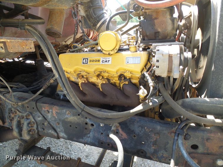 image for item DI0503 1975 Ford crane truck