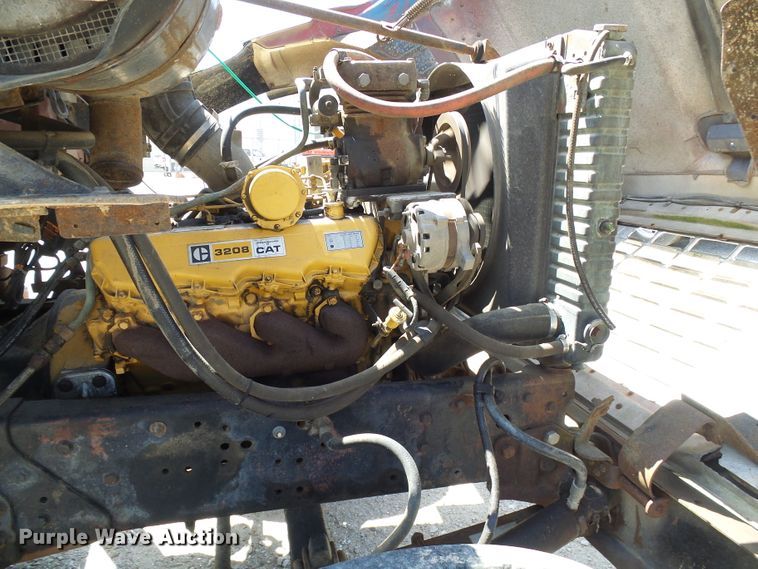 image for item DI0503 1975 Ford crane truck