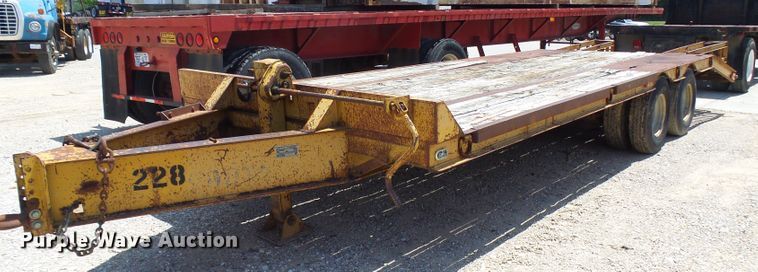 image for item DI0507 1994 Maxwell equipment trailer