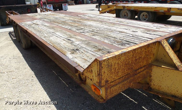 image for item DI0507 1994 Maxwell equipment trailer