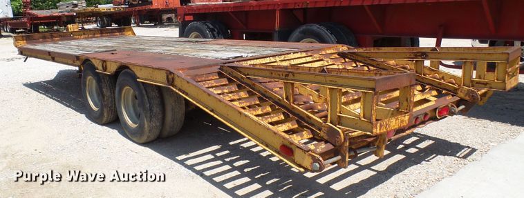 image for item DI0507 1994 Maxwell equipment trailer