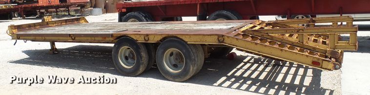 image for item DI0507 1994 Maxwell equipment trailer