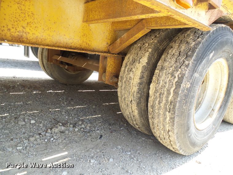 image for item DI0507 1994 Maxwell equipment trailer