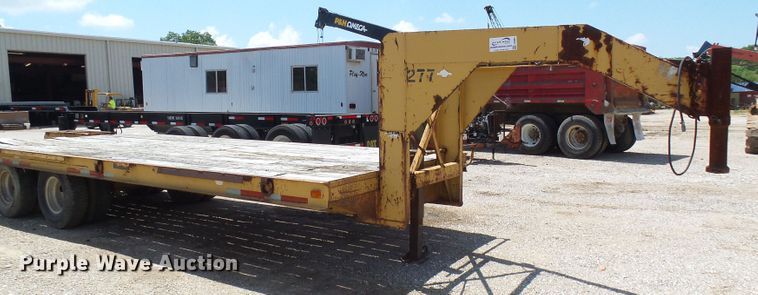 image for item DI0509 1996 Belshe DT235 equipment trailer