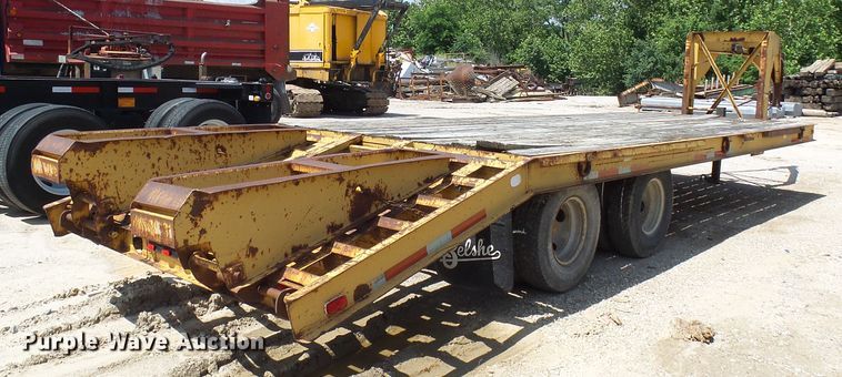 image for item DI0509 1996 Belshe DT235 equipment trailer