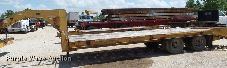 image for item DI0509 1996 Belshe DT235 equipment trailer