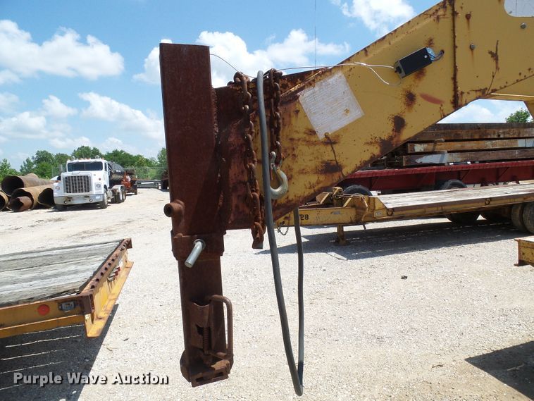 image for item DI0509 1996 Belshe DT235 equipment trailer