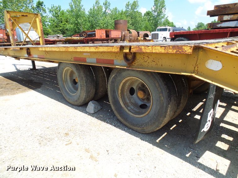 image for item DI0509 1996 Belshe DT235 equipment trailer