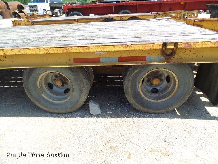 image for item DI0509 1996 Belshe DT235 equipment trailer