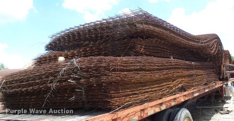 image for item DI0511 Approximately 400 welded wire panels