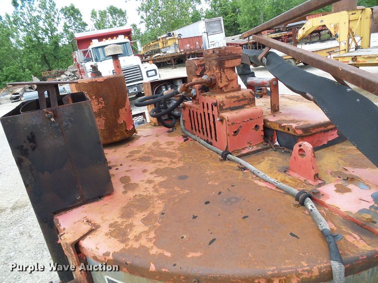 image for item DI0512 1998 Crafco SS125 melter applicator