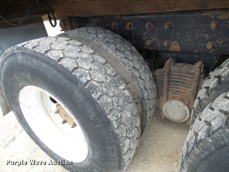 image for item DI0516 2000 Mack RD688S dump truck