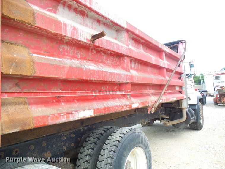 image for item DI0516 2000 Mack RD688S dump truck