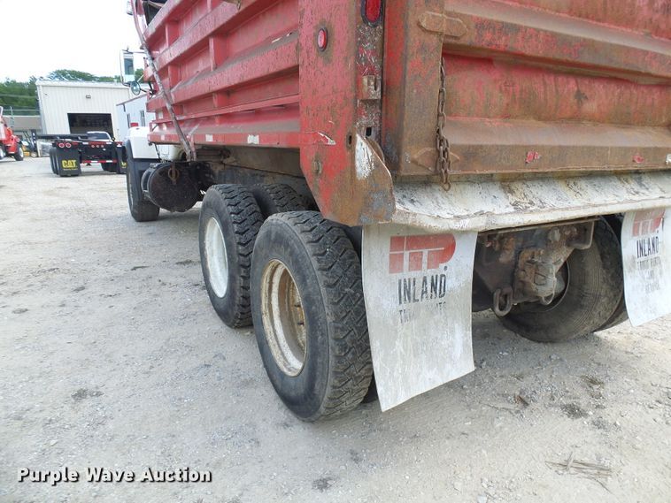image for item DI0516 2000 Mack RD688S dump truck