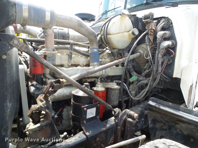 image for item DI0516 2000 Mack RD688S dump truck