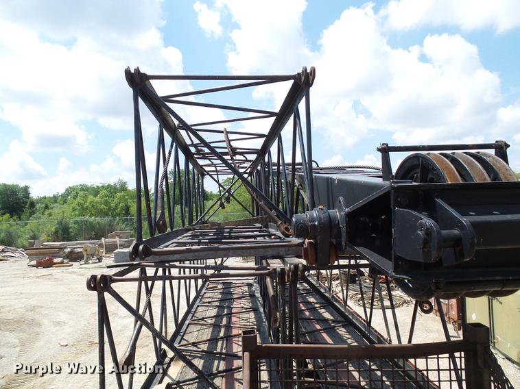 image for item DI0517 1974 American 5299 crane