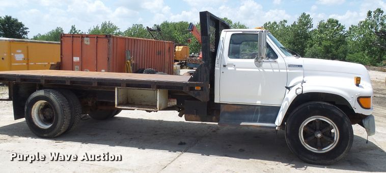 image for item DI0519 1997 Ford F700 dump flatbed truck