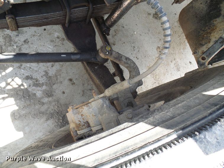 image for item DI0519 1997 Ford F700 dump flatbed truck