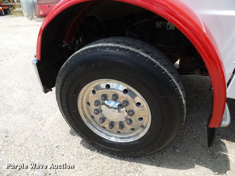 image for item DI0520 2011 Peterbilt 388 semi truck