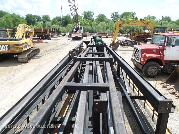 image for item DI0521 ICE 325 diesel hammer