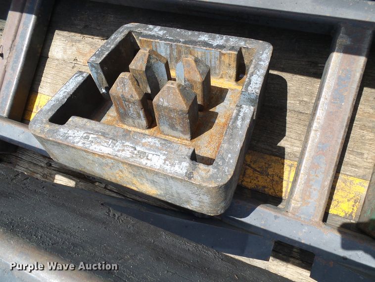 image for item DI0521 ICE 325 diesel hammer