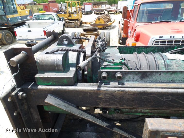 image for item DI0521 ICE 325 diesel hammer