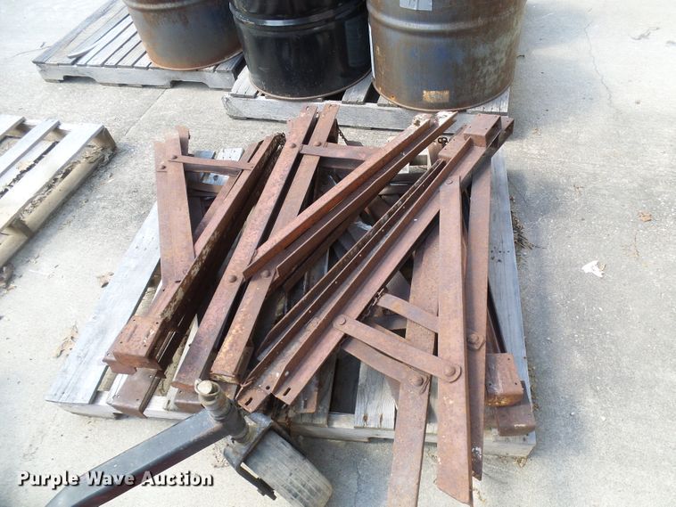 image for item DI0525 Simon concrete form accessories