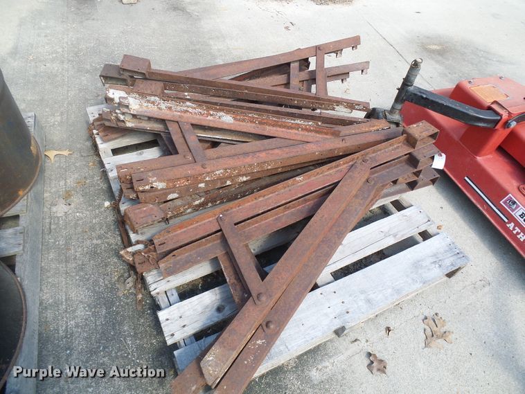 image for item DI0525 Simon concrete form accessories