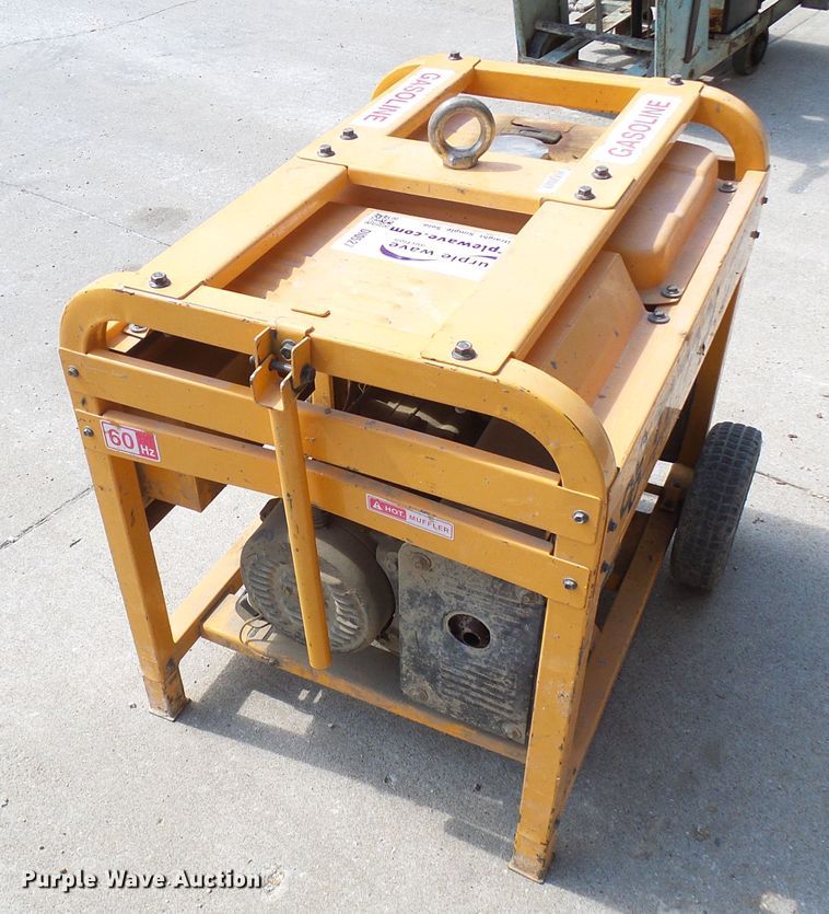 image for item DI0527 Titan 8500M generator