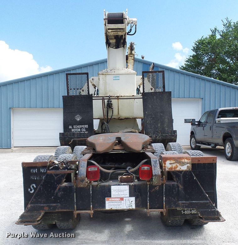 image for item DI0538 1988 Ford LTS9000 crane truck