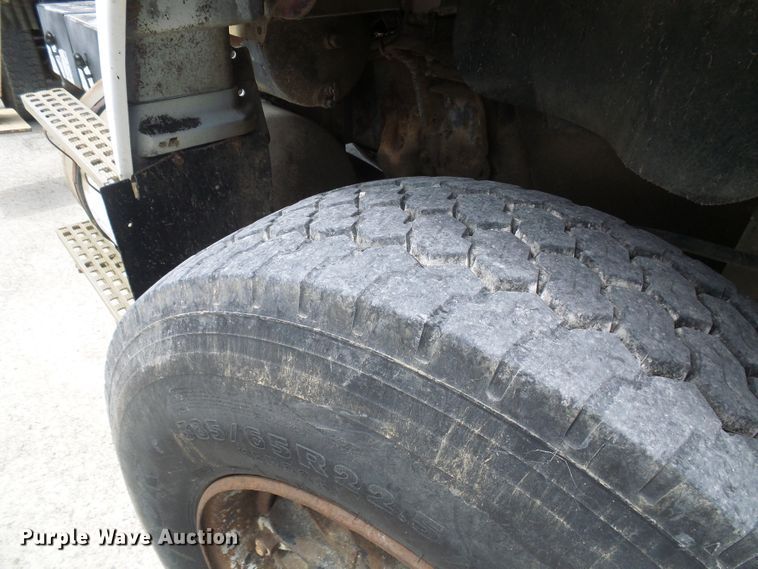 image for item DI0538 1988 Ford LTS9000 crane truck