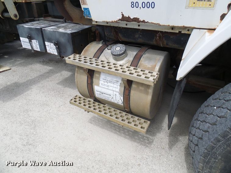 image for item DI0538 1988 Ford LTS9000 crane truck