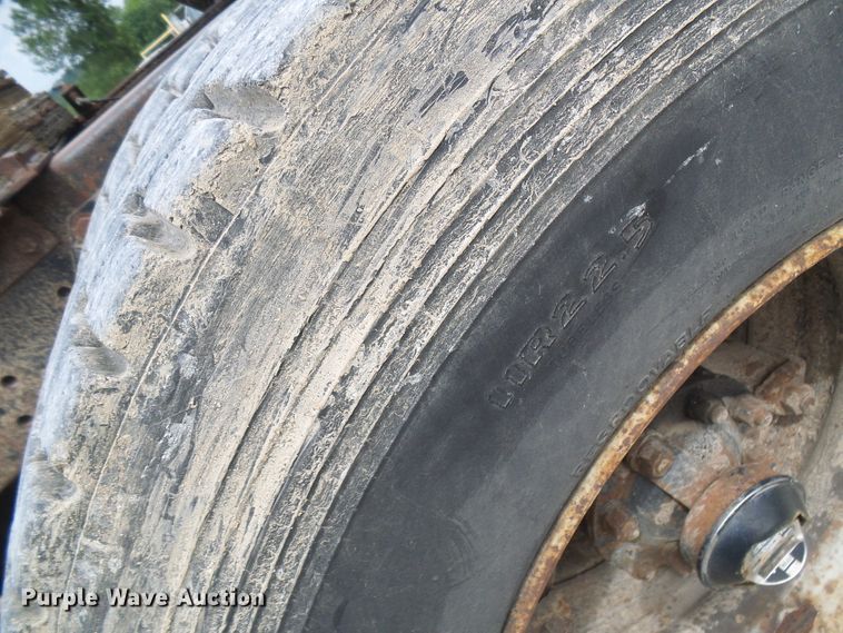 image for item DI0538 1988 Ford LTS9000 crane truck