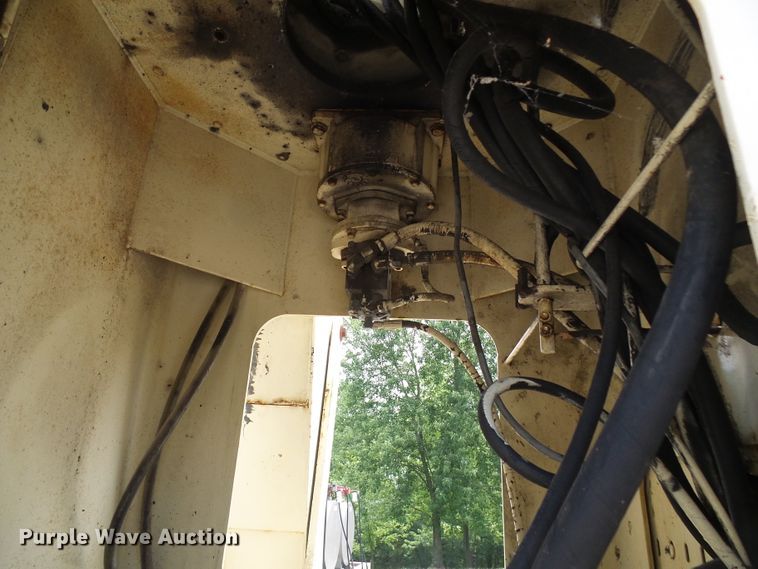 image for item DI0538 1988 Ford LTS9000 crane truck