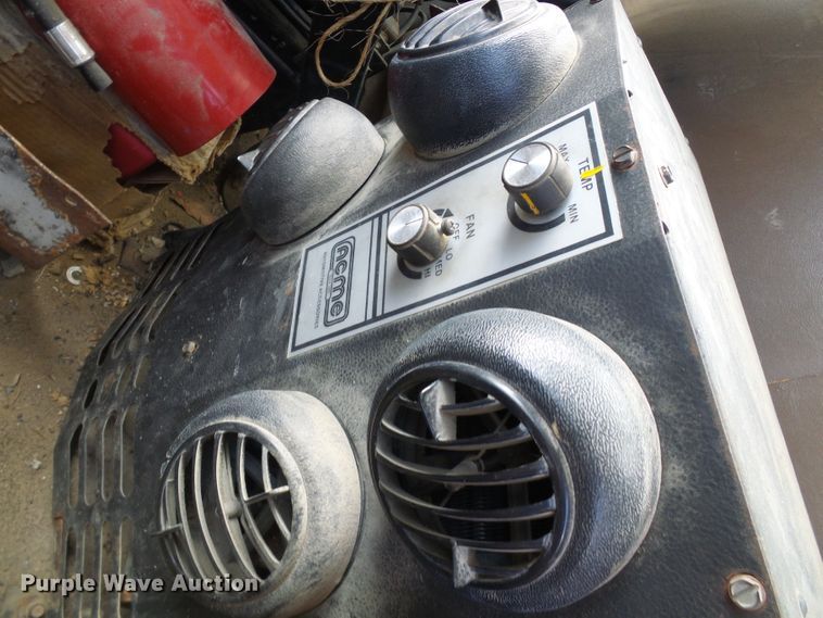 image for item DI0538 1988 Ford LTS9000 crane truck