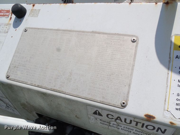 image for item DI0543 2005 International 7400 digger derrick truck