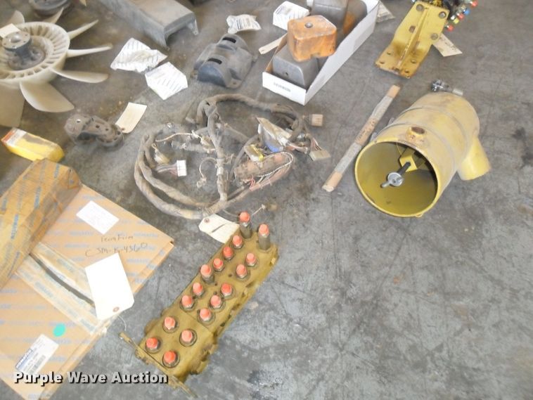 image for item DI9000 Komatsu PC120-6Z parts