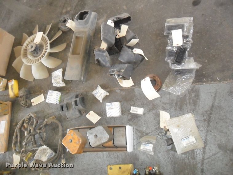 image for item DI9000 Komatsu PC120-6Z parts