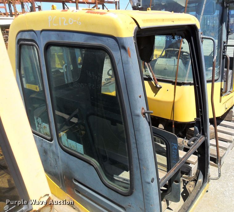 image for item DI9008 Komatsu PC120-6Z cab