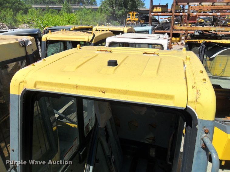 image for item DI9008 Komatsu PC120-6Z cab