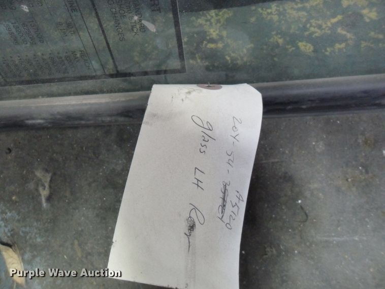 image for item DI9008 Komatsu PC120-6Z cab