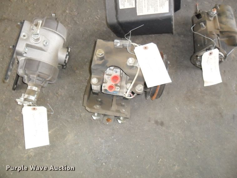 image for item DI9015 Komatsu PC138-10 parts