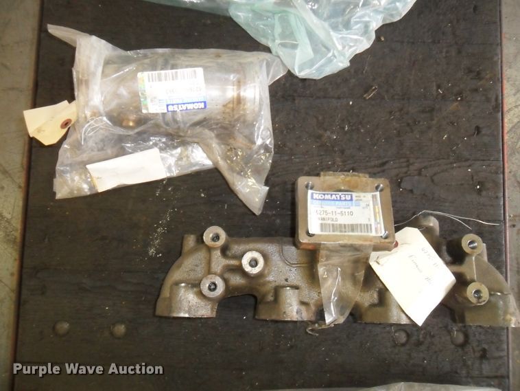 image for item DI9017 Komatsu PC138LC-10 parts