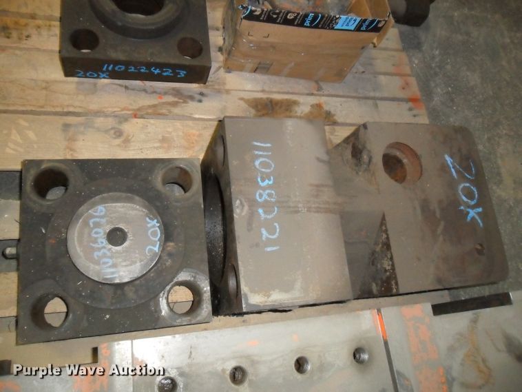 image for item DI9018 NPK 20X hammer parts